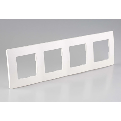 Štvorrámček LEGRAND NILOE 665004 biely