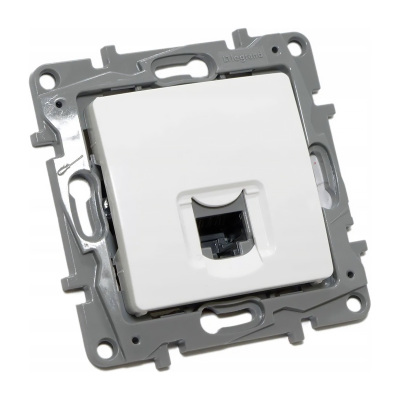 Dátová zásuvka 1xRJ45 Cat.5 UTP LEGRAND NILOE 764571 biela