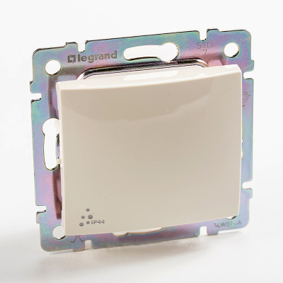 Vypínač krížový č.7 LEGRAND VALENA 774197 béžový IP44